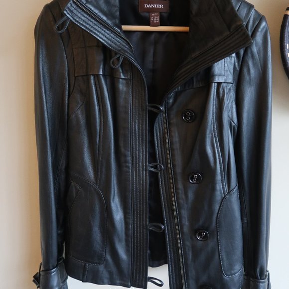 Basically New Leather Jacket - Picture 8 of 8